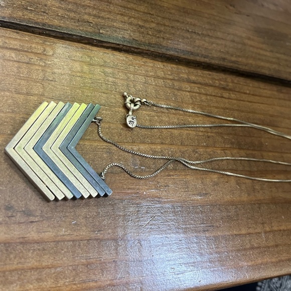 5/$45 Madewell Gold Tone Multi Tone Long Metal Chevron Pendant Necklace - Picture 4 of 6